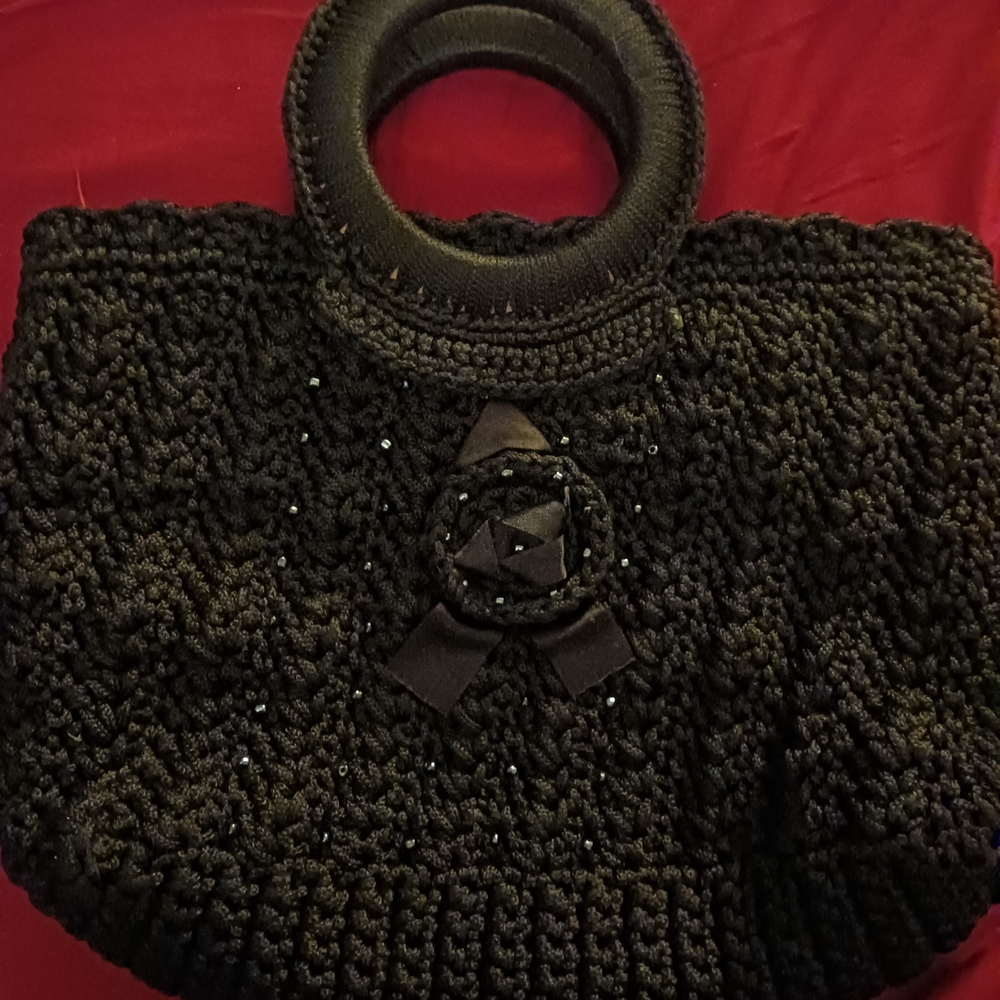 Chic Black Crochet Tote Bag With Small Beads And Flower Embelishment